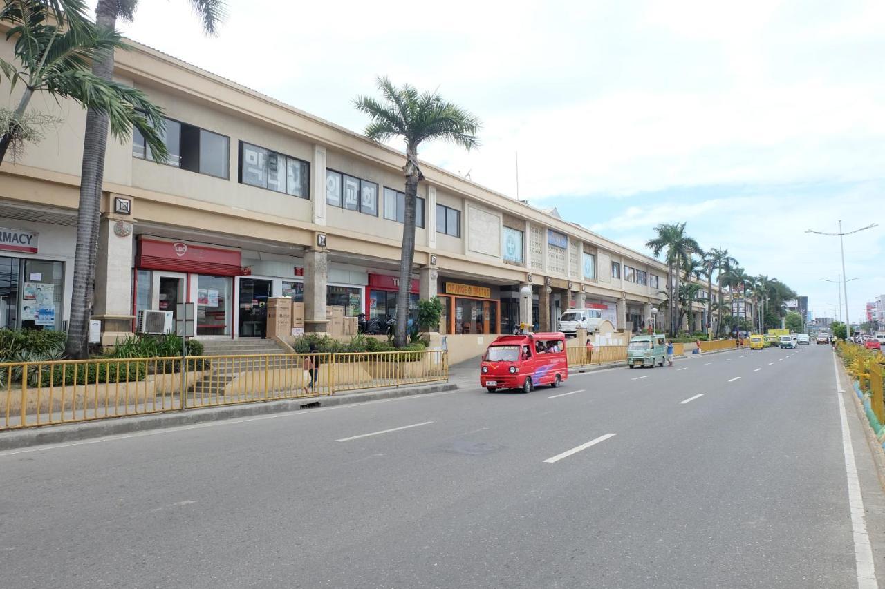 Stay And Fly At Amani Grand Resort Residences Lapu-Lapu City Exterior foto